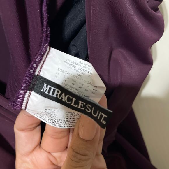 Miraclesuit Love Knot Swimsuit one Piece Bikini 16 - Picture 5 of 5